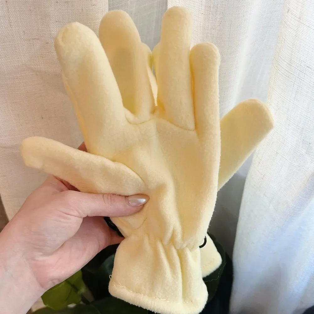 Vintage Yellow Fleece Gloves with Star Embroidery